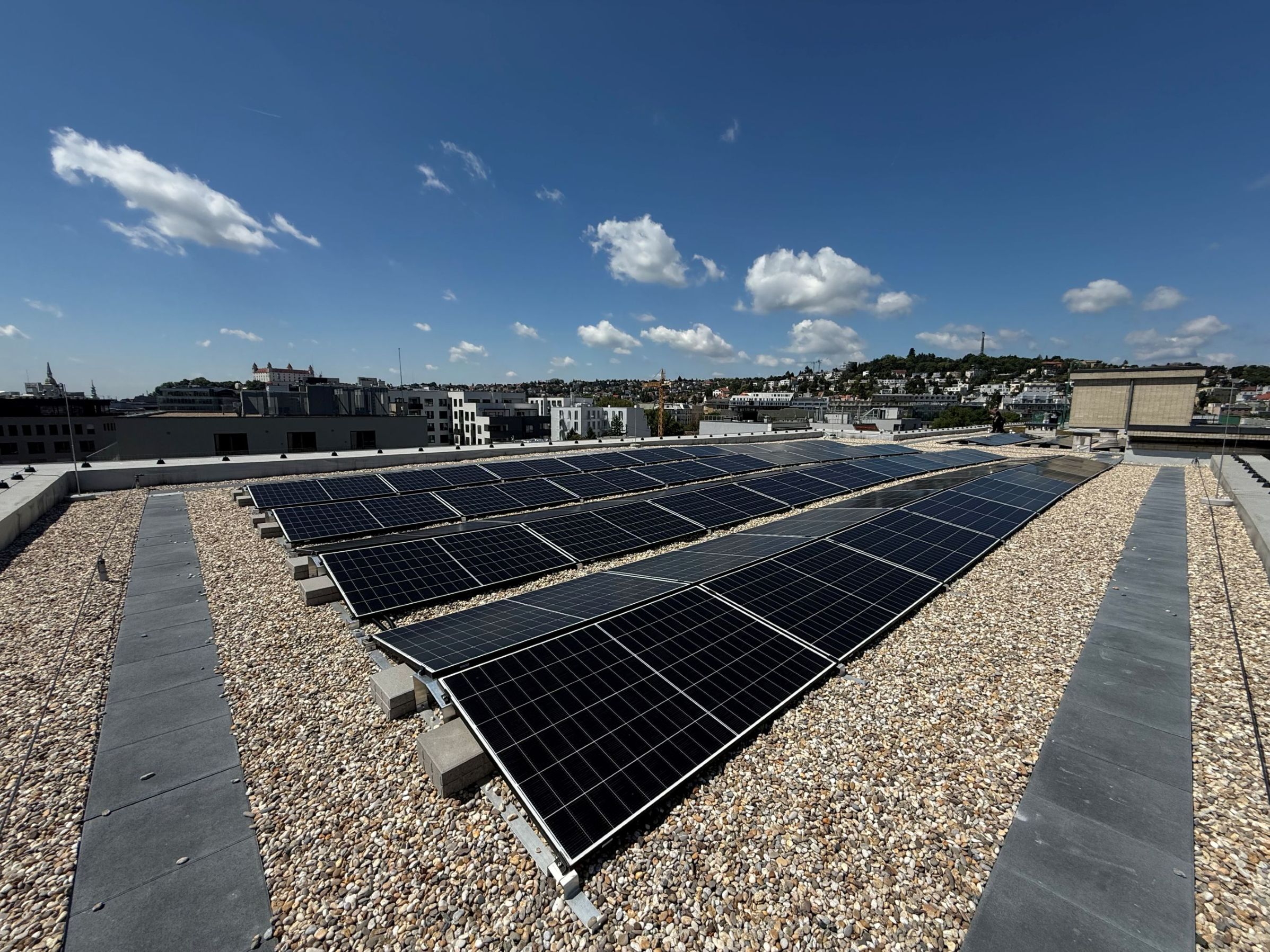 STU Photovoltaic and Vegetation Roof with Terrace of the Faculty of Architecture and Design